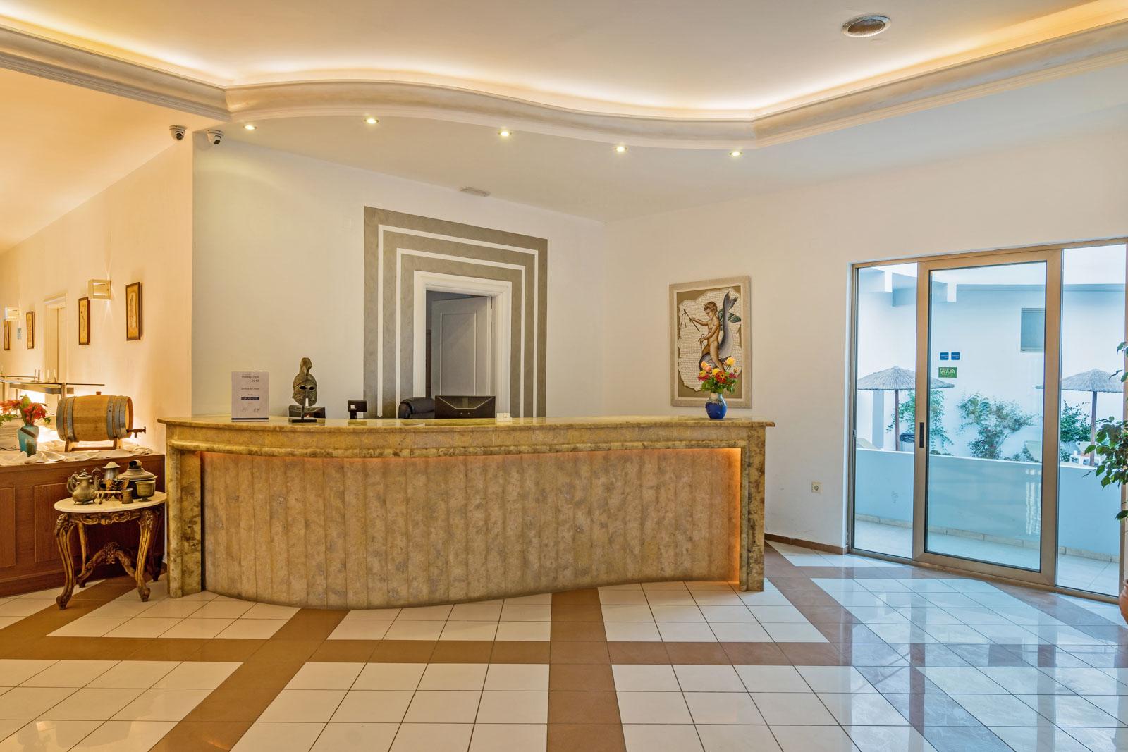 Delfina Boutique Hotel Paralia Kourna Екстериор снимка