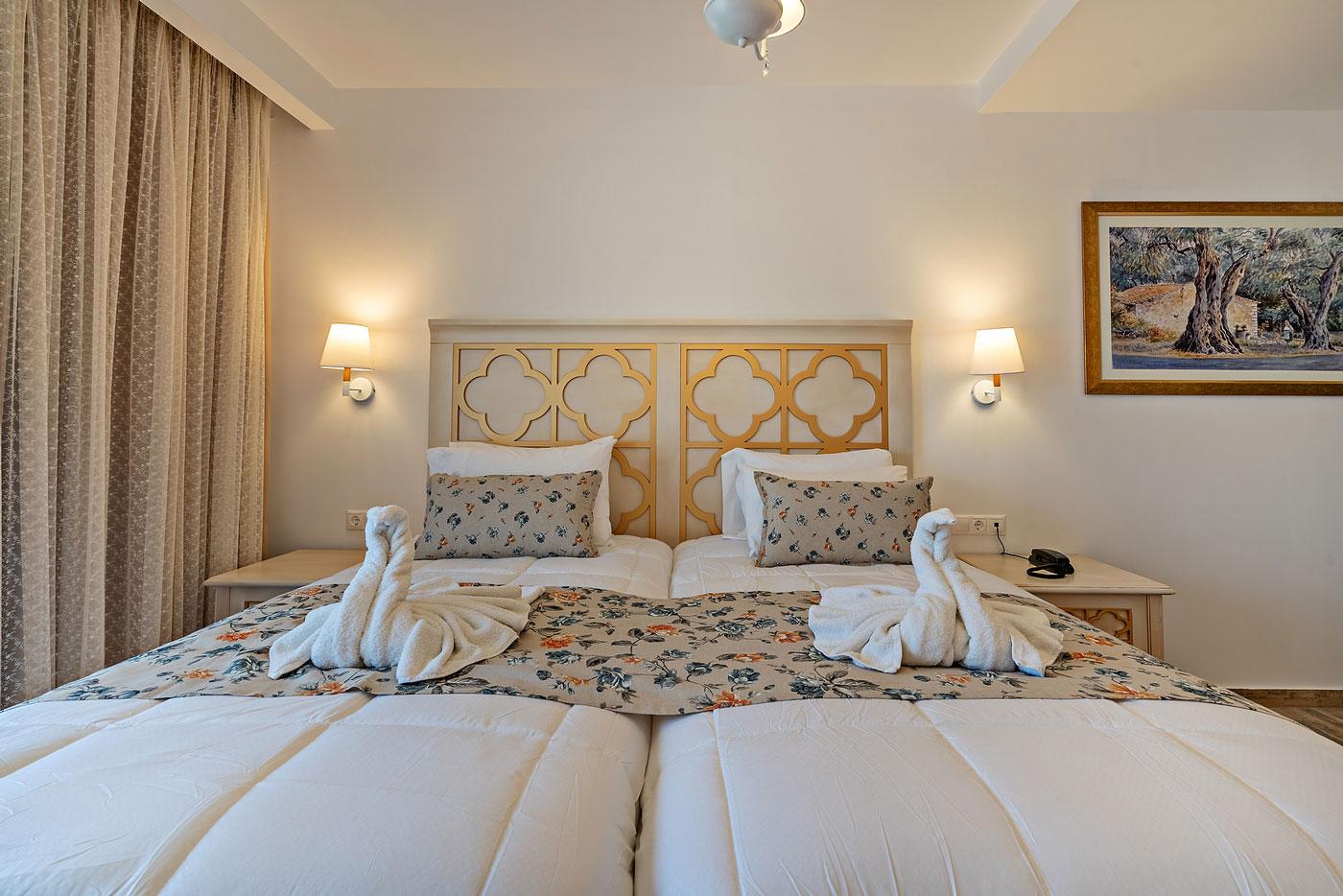 Delfina Boutique Hotel Paralia Kourna Екстериор снимка